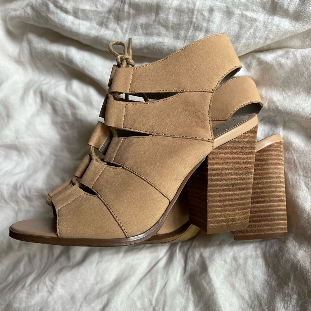 Hinge lace up open toe heels